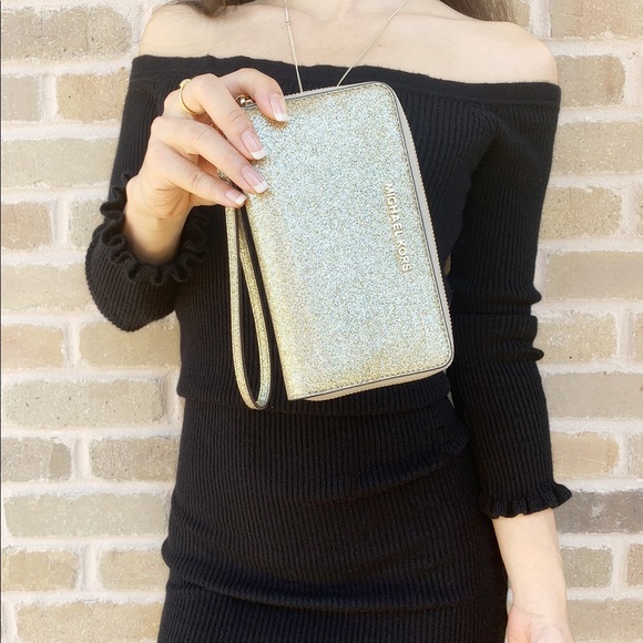 SALE‼️👜💕Michael Kors Glitter pale gold wallet - Picture 3 of 5